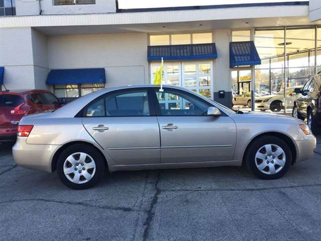 2006 Hyundai Sonata GL 4dr Sedan